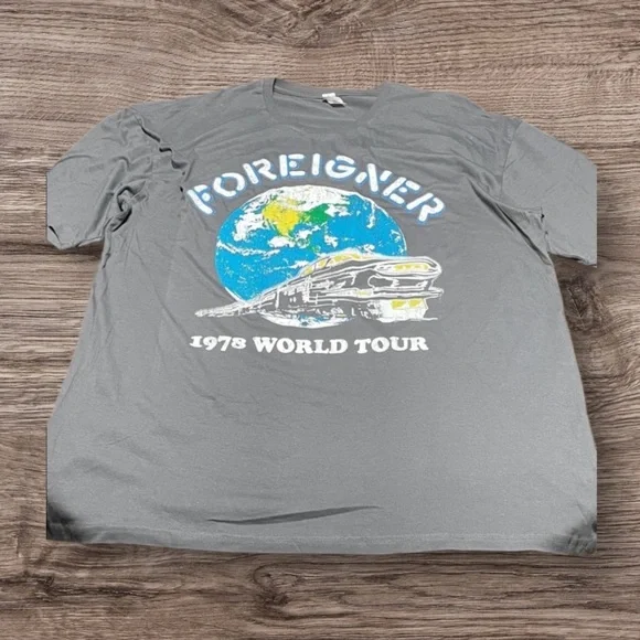 Foreigner 1978 World Tour Gray T-Shirt - Picture 1 of 4